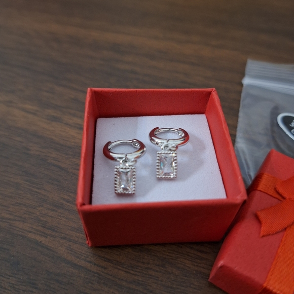 Swarovski Silver Geometric Earrings with Sparkling Stones - Picture 6 of 9